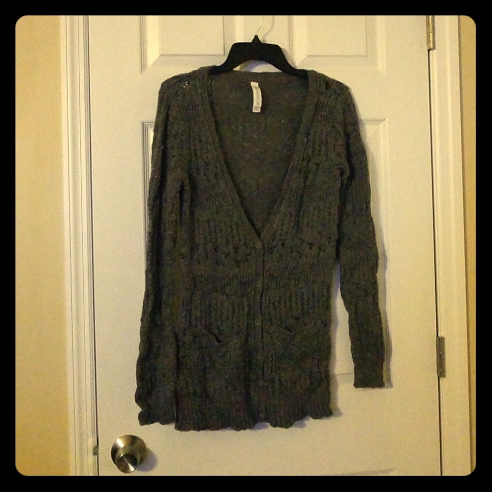 Aeropostale cardigan Sweater with bottons @front